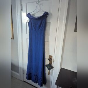 Elegant Blue Evening Gown